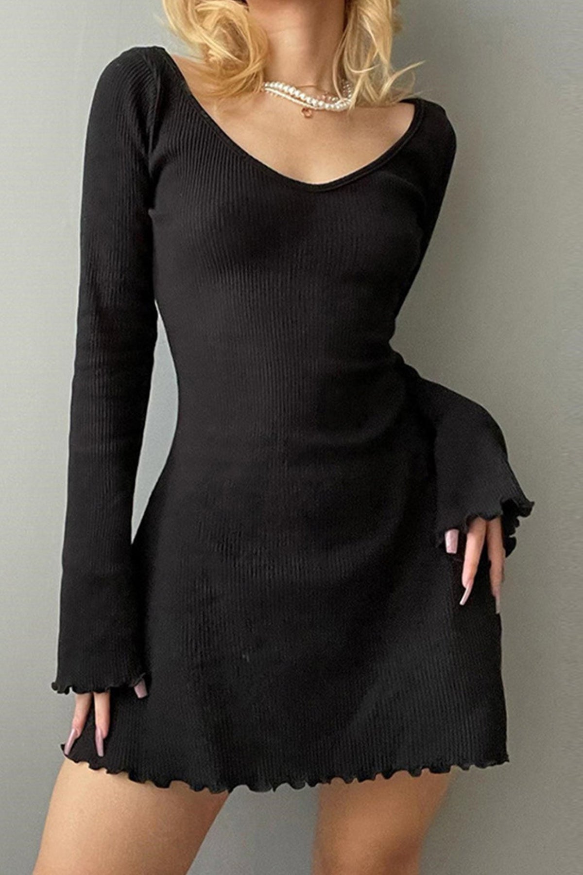 Round Neck Long Sleeve Lacework Hem Dress